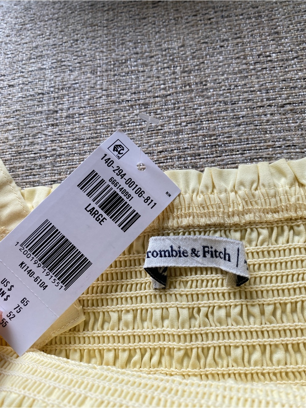 Abercrombie and Fitch 2-in1 Convertible Tank Top in Soft Yellow - Picture 6 of 9